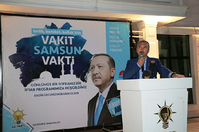 ak-parti-iftar-yemegi-5.jpg