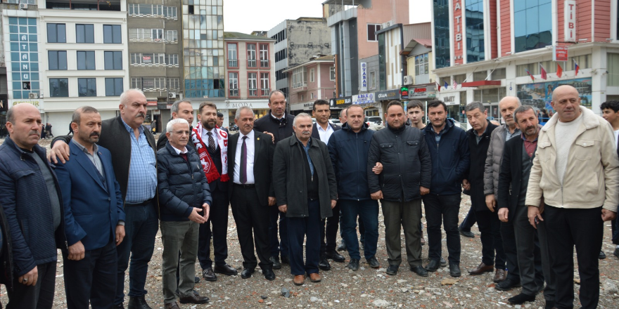 ak-parti-samsun-milletvekili-a-adayi-osman-yilmaz-kazanan-tek-yurek-olan-samsun-olacak-032.png