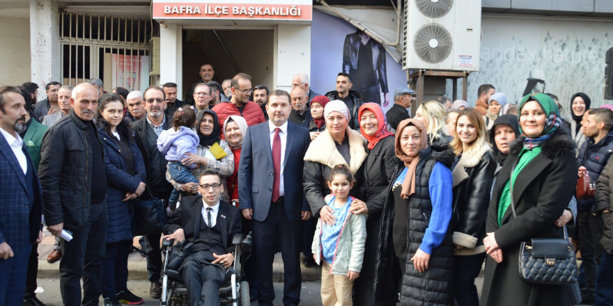 ak-parti-samsun-milletvekili-a-adayi-tuncay-yurdusevene-sevgi-seli-006.png