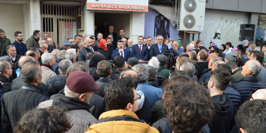 ak-parti-samsun-milletvekili-a-adayi-tuncay-yurdusevene-sevgi-seli-025.png