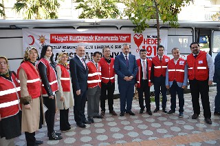 ak-parti-ve-kizilay-kan-bagisi-5.jpg