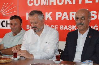 ak-partiden-chp-ilce-teskilatina-bayram-ziyareti-1.jpg