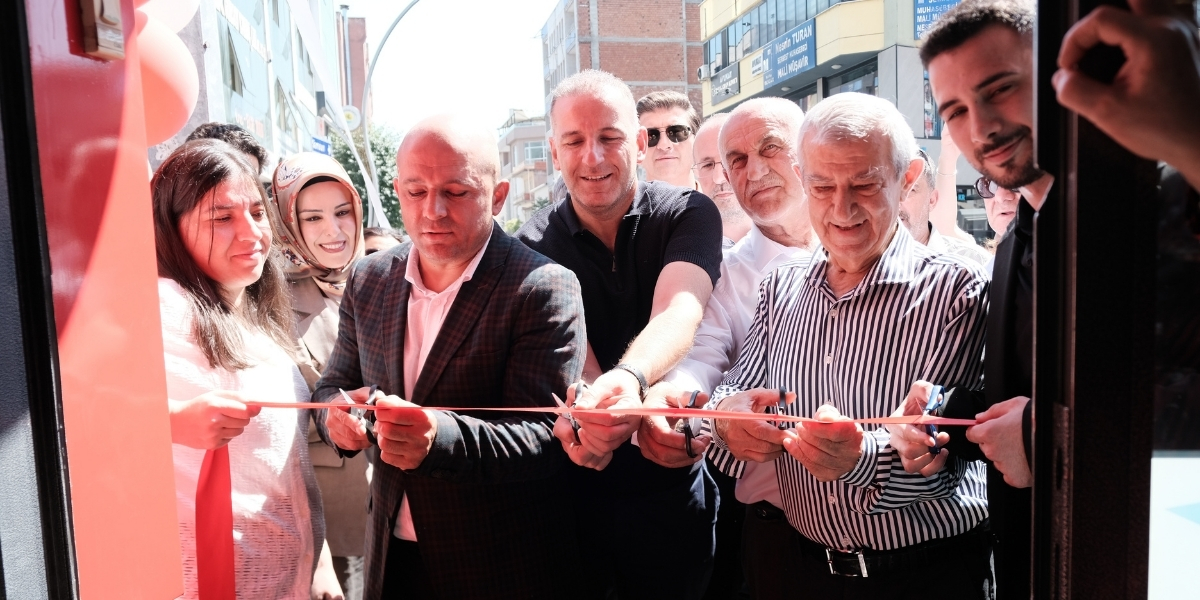 akin-eczanesi-acildi-011.jpg