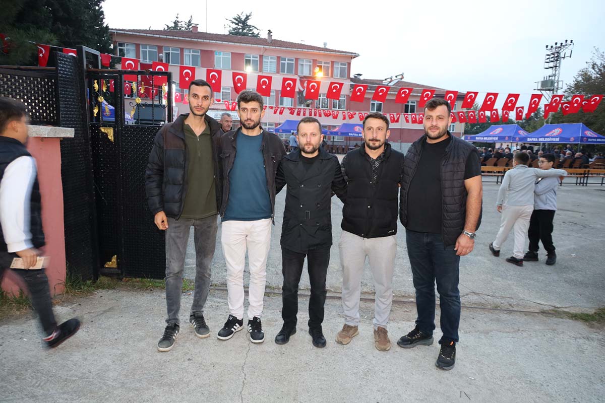 aktekke-mahallesinde-cumhuriyet-bayrami-coskusu-005.jpeg