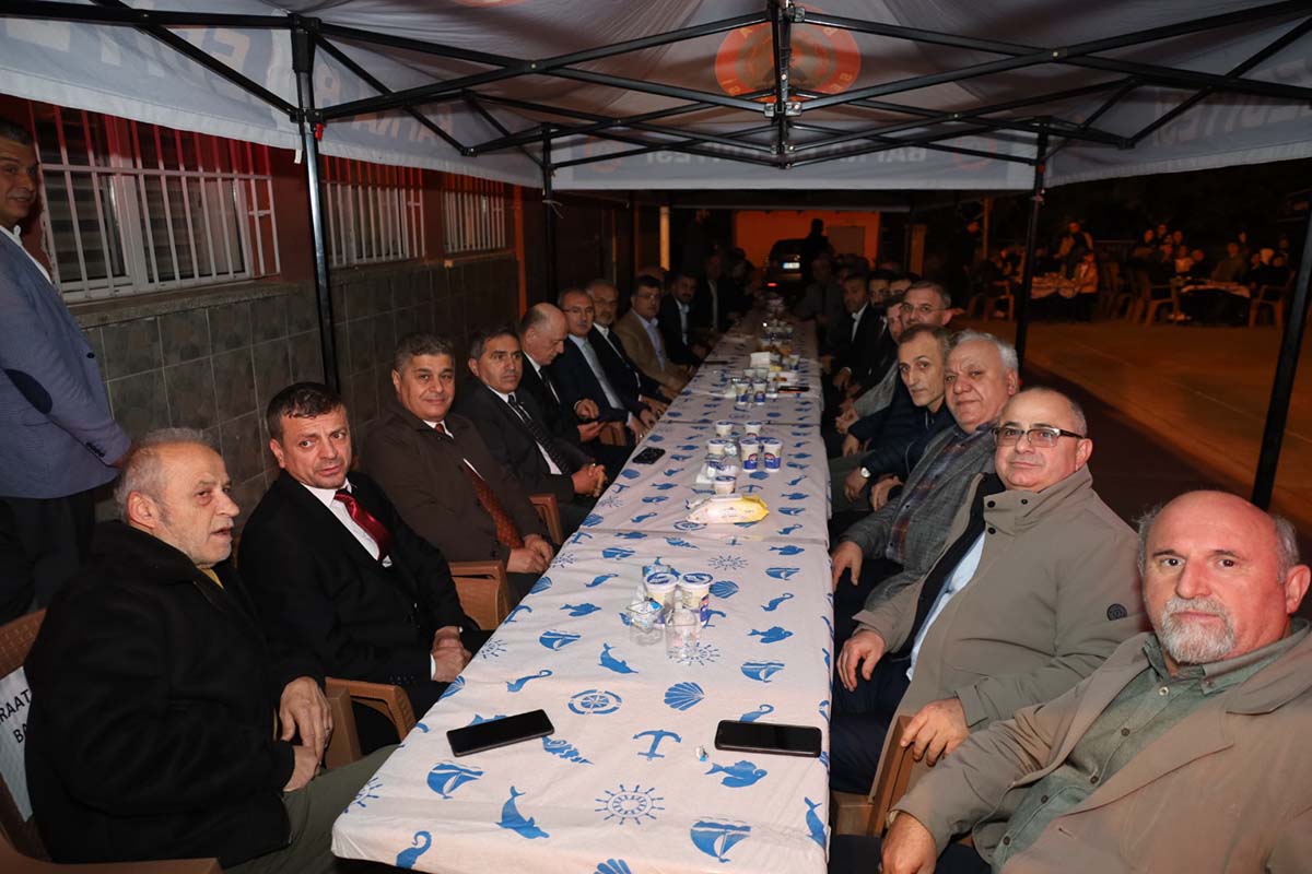 aktekke-mahallesinde-cumhuriyet-bayrami-coskusu-008.jpeg