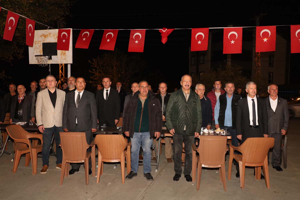 aktekke-mahallesinde-cumhuriyet-bayrami-coskusu-009.jpeg