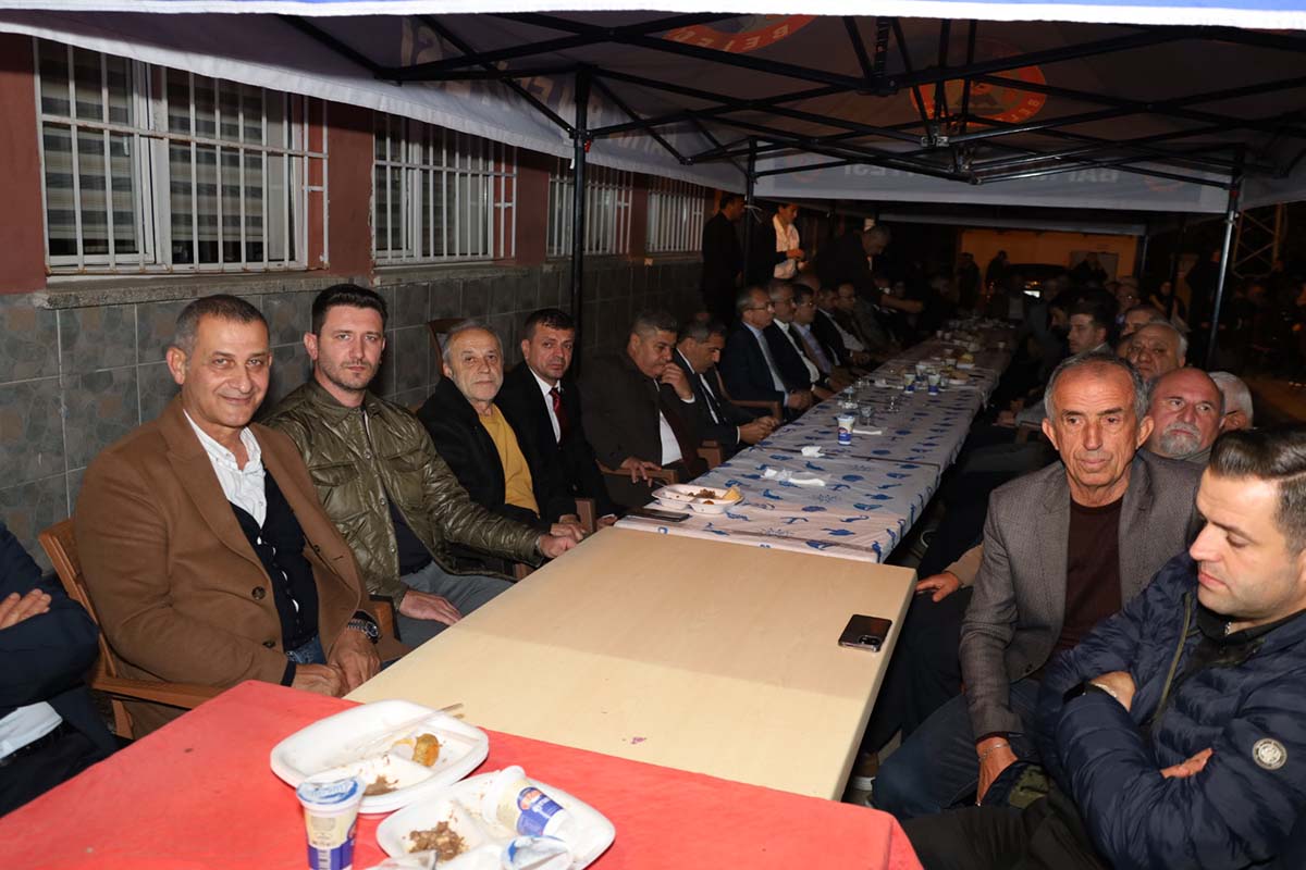 aktekke-mahallesinde-cumhuriyet-bayrami-coskusu-014.jpeg