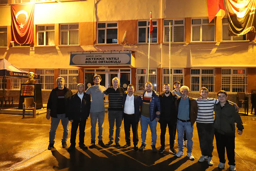 aktekke-mahallesinde-cumhuriyet-bayrami-coskusu-25.jpg