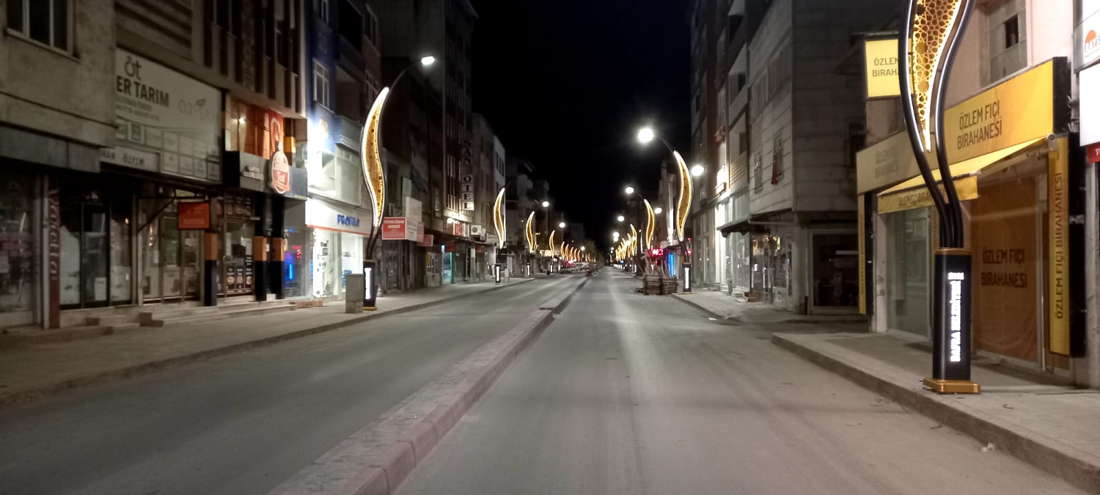 alacam-caddesi-isil-isil.jpg