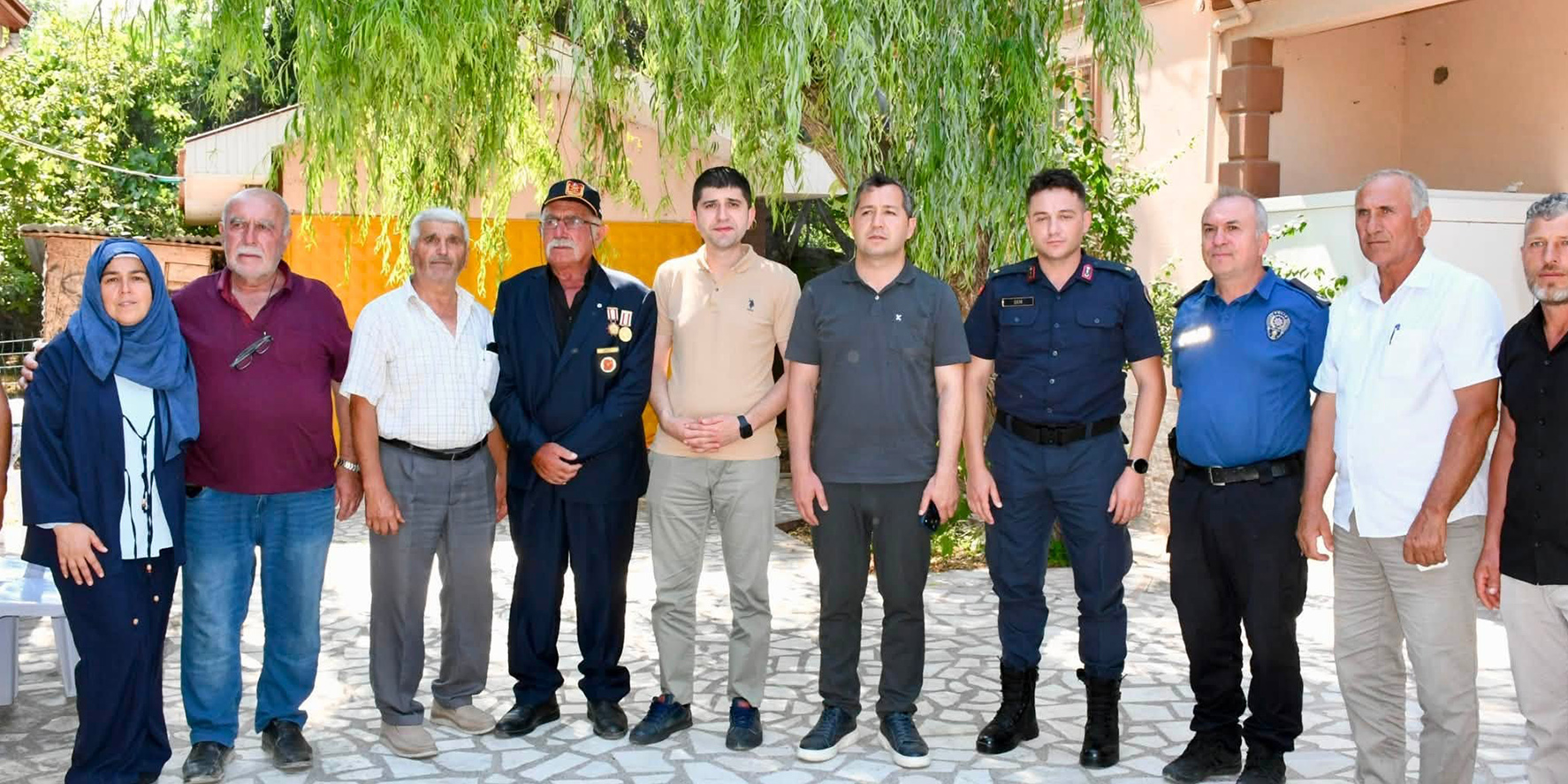 alacam-protokolunden-sehit-annesi-ve-kibris-gazisine-anlamli-ziyaret.jpg