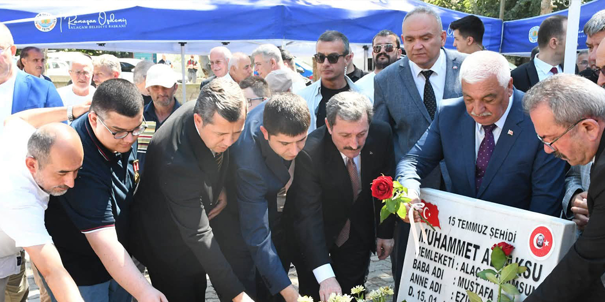 Alaçam’da 15 Temmuz şehitleri dualarla anıldı
