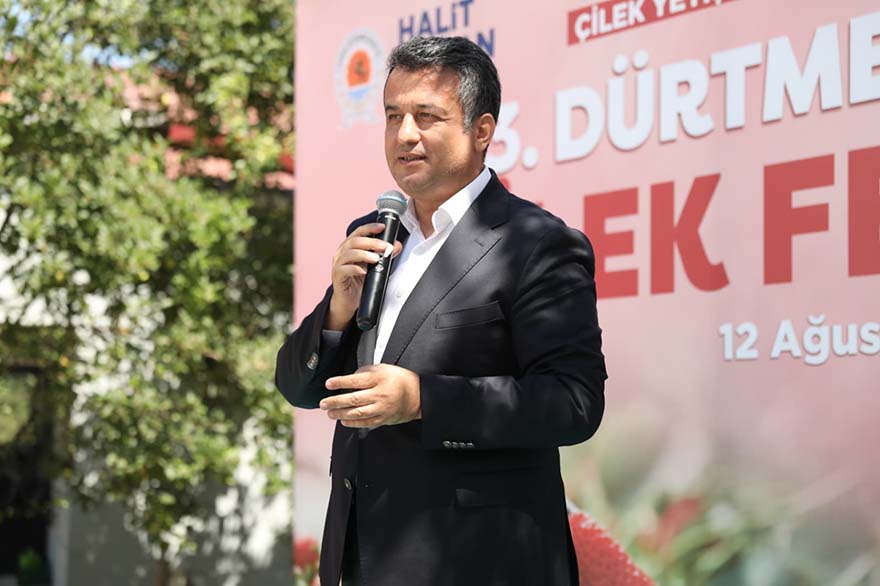 alacamda-3-durtmen-yaylasi-cilek-festivali-coskusu-3.jpg