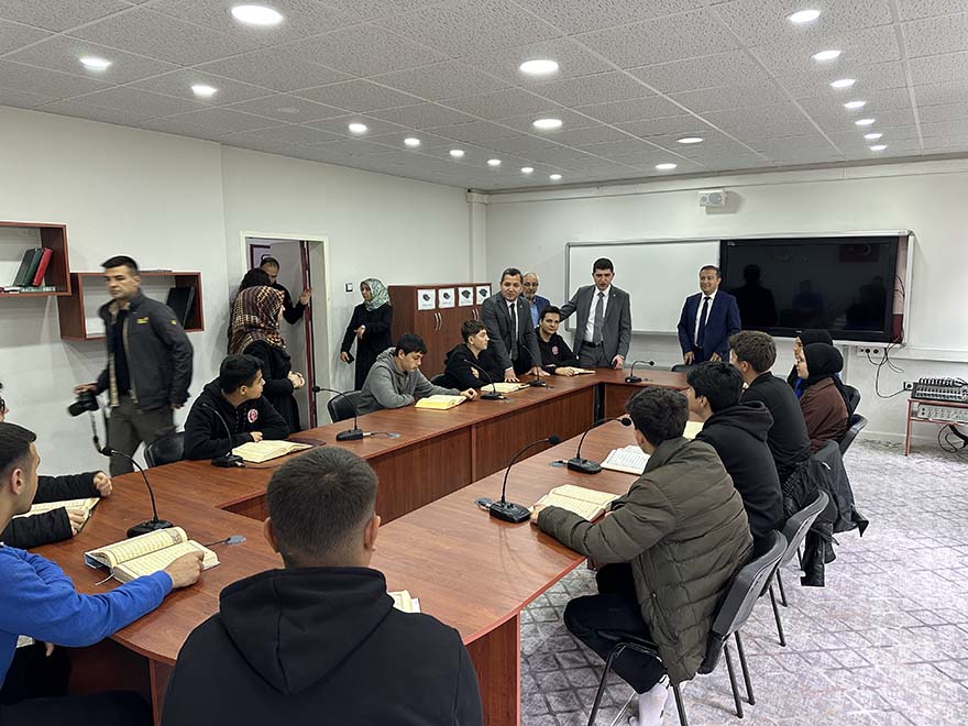 alacamda-bir-ilk-fen-ve-sosyal-bilimler-program-sinifi-acildi-3.jpg