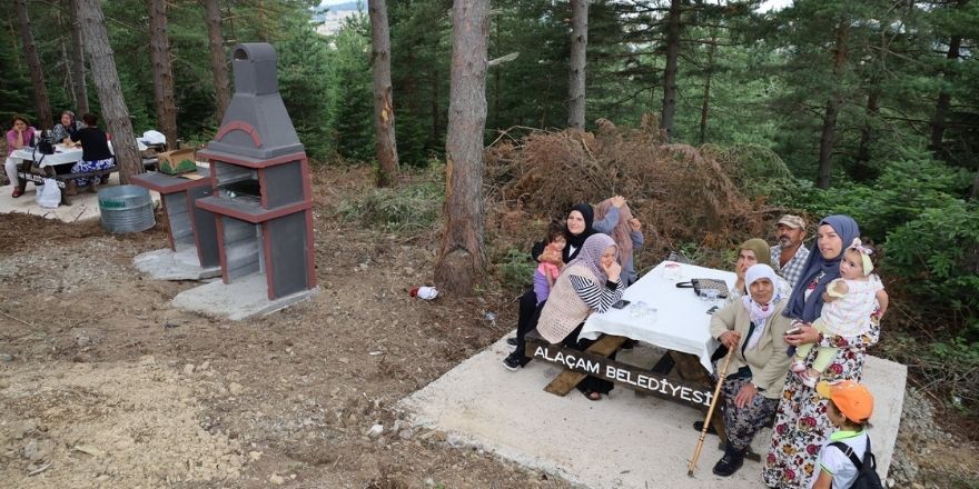 alacamda-huseyin-dede-mesire-alani-doga-turizmine-kazandirildi-002.jpg