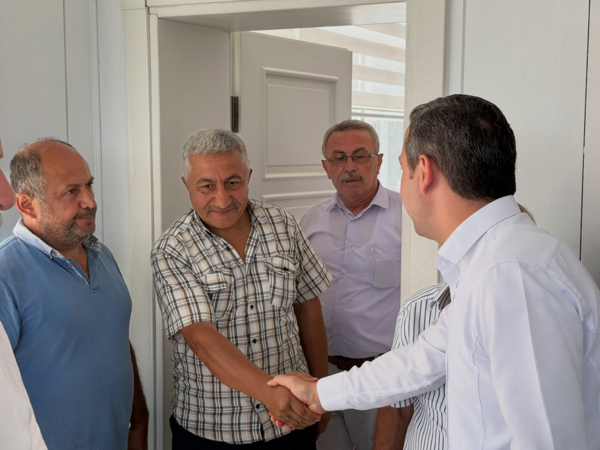 alacamda-kapilar-acildi-vatandas-taleplerini-dogrudan-iletti-5.jpg