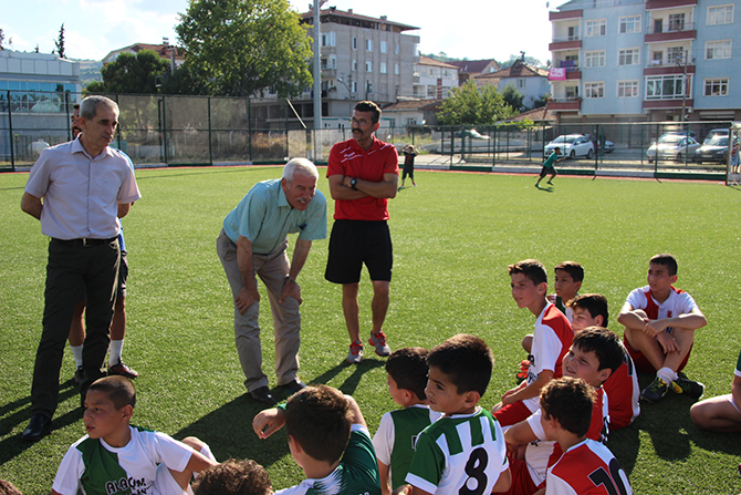 alacamda-yaz-futbol-okullari-5.jpg