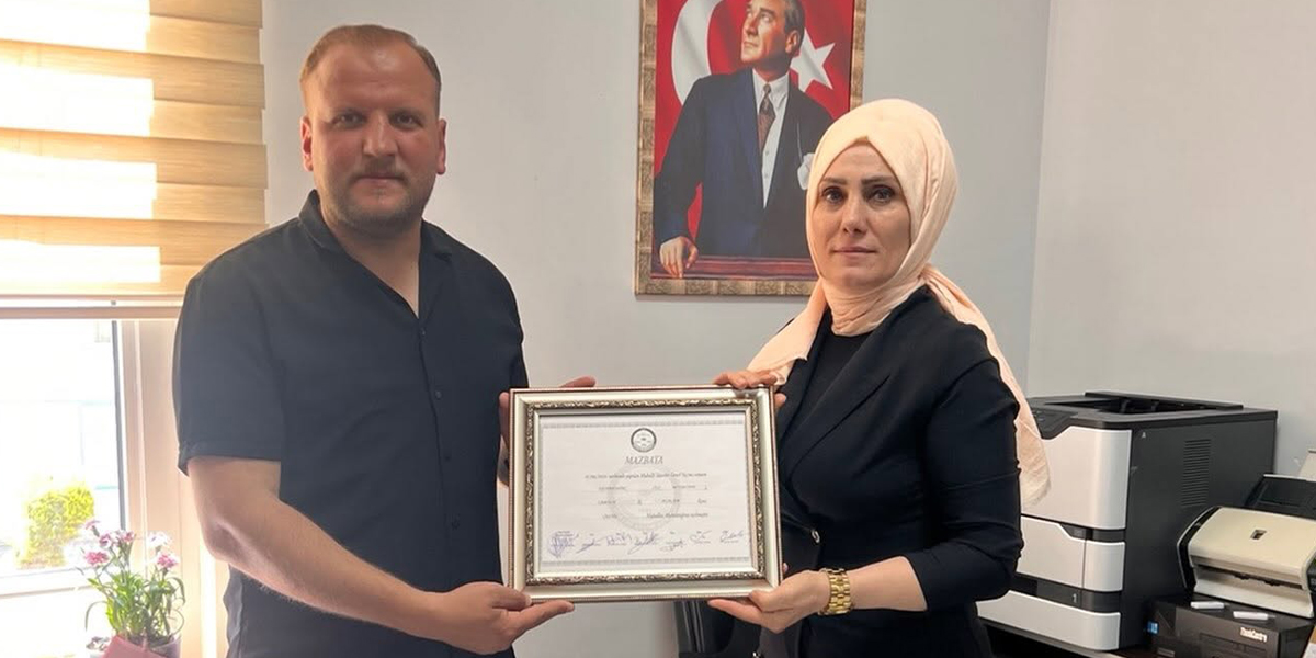 alacamda-yeni-muhtarlar-mazbatalarini-aldi-2.jpg