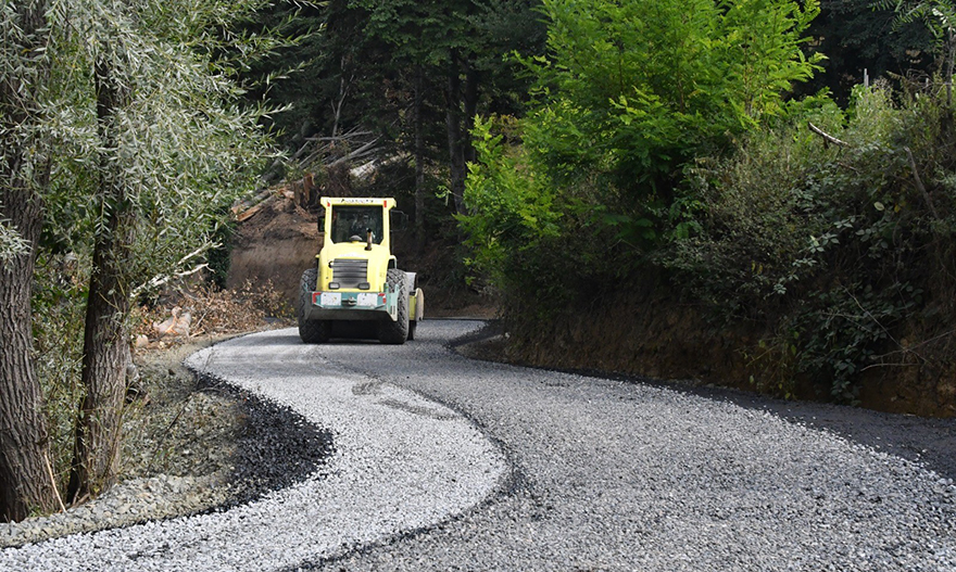 alacamin-asagiisirganli-mahallesinin-yol-cilesi-bitti-5.jpg