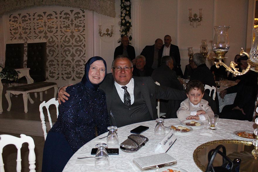 aleyna-ve-selamet-nacak-cifti-dunya-evine-girdi-5.jpg