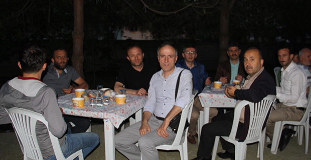 alparslan-mahallesi-iftarda-bir-araya-geldi-4.jpg