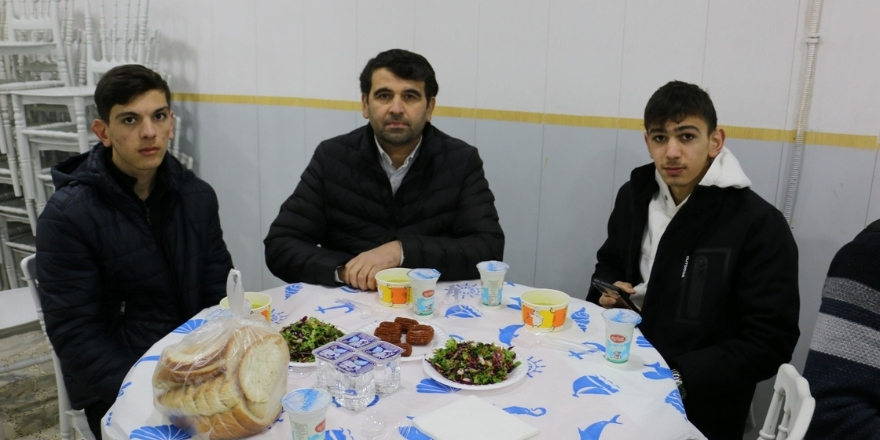 arslan-pen-geleneksel-iftar-yemegi-001.jpg