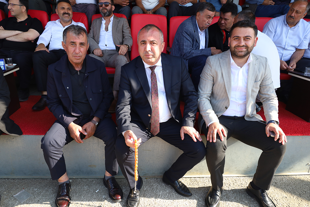 asarcikta-76-yillik-gelenek-orhan-okulunun-zaferiyle-taclandi-1200600-tasarim-yapsana-003.JPG