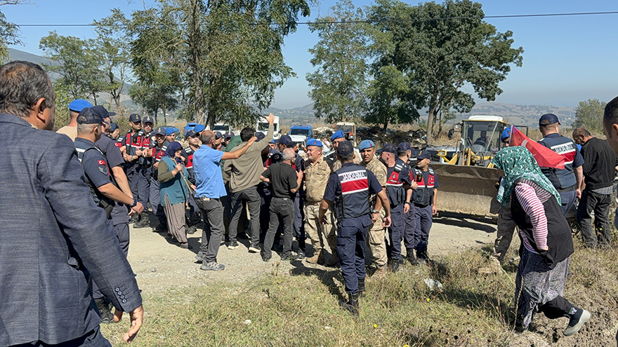 atakumda-hayvan-barinagi-gerginligi-komando-ekipleri-bolgeye-sevk-edildi-1.jpg