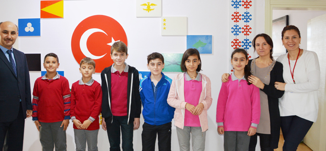 ataturk-ortaokulunda-secim-heyecani-001.JPG