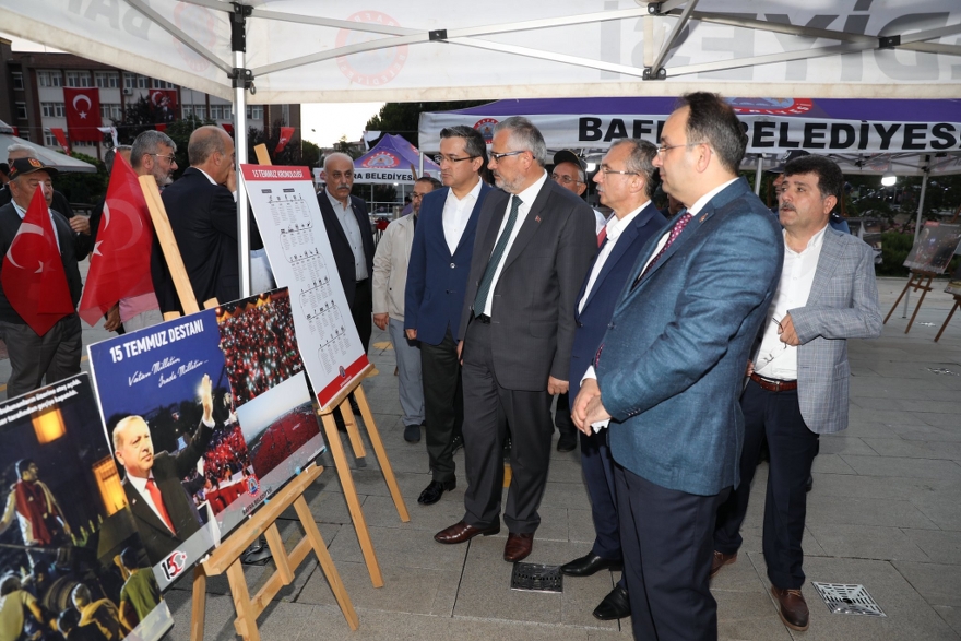 bafra-15-temmuz-gecesinde-tek-yurek-tek-bilek-oldu-011.jpg