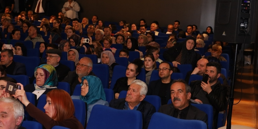 bafra-adliyesi-turk-halk-muzigi-korosundan-19-mayis-konseri-012.jpg