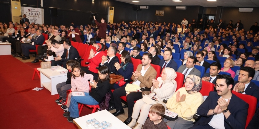 bafra-adliyesi-turk-halk-muzigi-korosundan-19-mayis-konseri-017.jpg