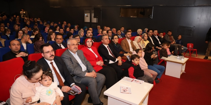 bafra-adliyesi-turk-halk-muzigi-korosundan-19-mayis-konseri-020.jpg