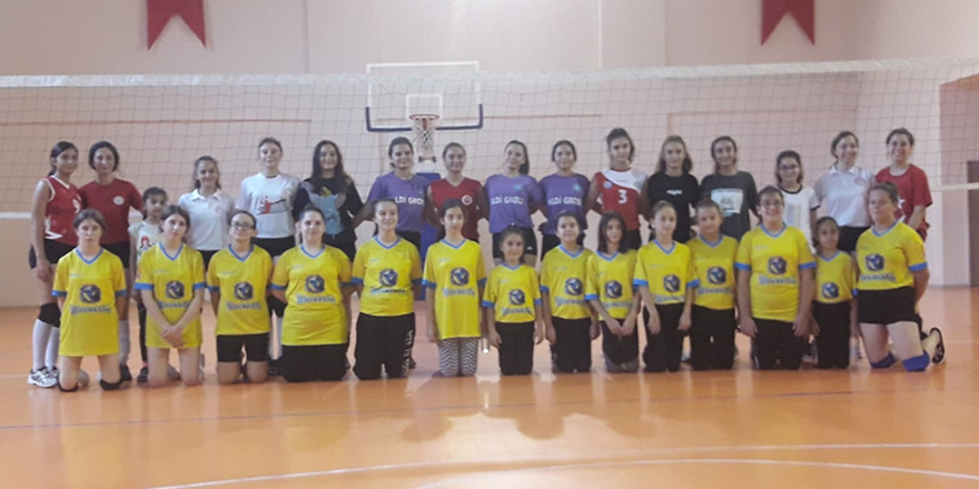 bafra-akademi-genclik-ve-spor-kulubu-antrenmanlara-basladi-2.jpg