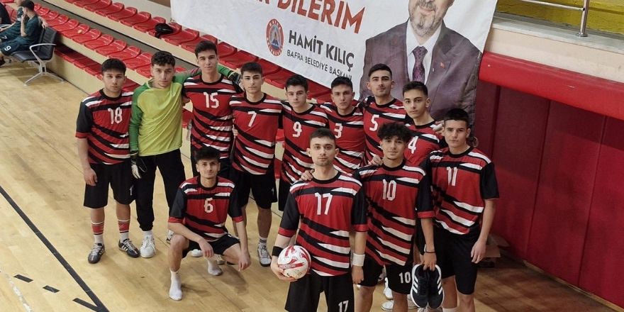 bafra-ataturk-anadolu-lisesi-futsal-turnuvasinda-sampiyon-oldu-2.jpg