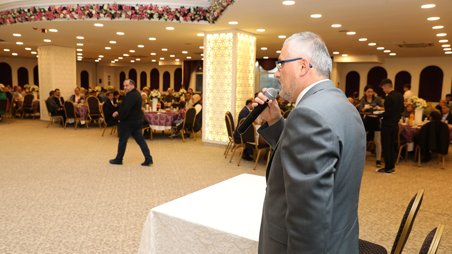 bafra-belediye-baskani-hamit-kilic-iftarda-mesai-arkadaslariyla-bir-araya-geldi-001.jpg
