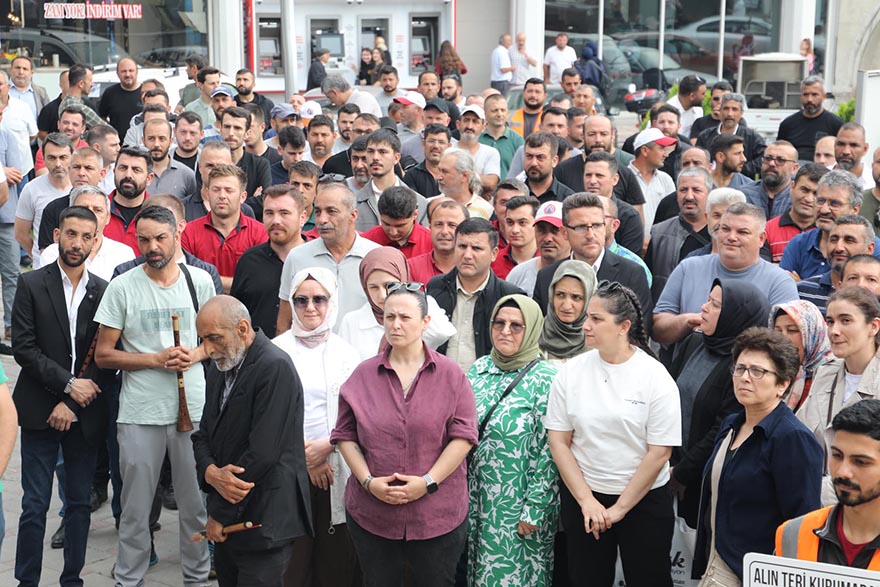 bafra-belediyesinde-iscilere-toplu-sozlesme-sevinci-1.jpg