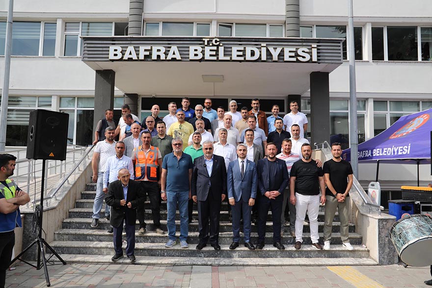 bafra-belediyesinde-iscilere-toplu-sozlesme-sevinci-5.jpg