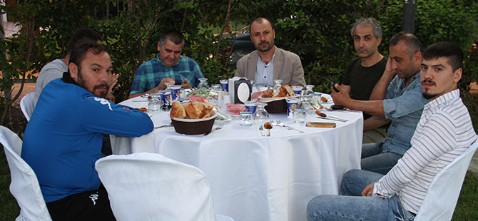 bafra-belediyesinden-iftar-yemegi-3.jpg