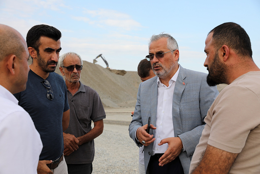 bafra-belediyesinden-kirsal-ulasima-kalici-cozum-beton-yol-atagi-004.jpg