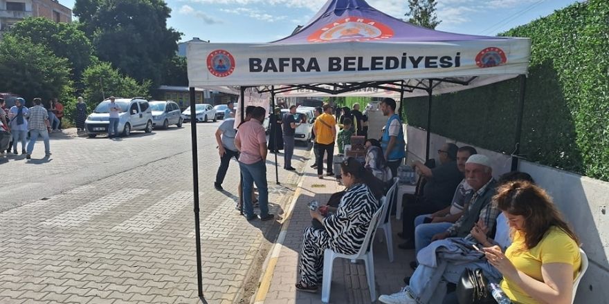 bafra-belediyesinden-lgs-ogrencilerine-kek-ve-su-ikrami-003.jpg