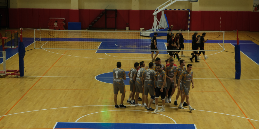 bafra-cumhuriyet-kupasi-voleybol-turnuvasinda-ceyrek-final-heyecani.png