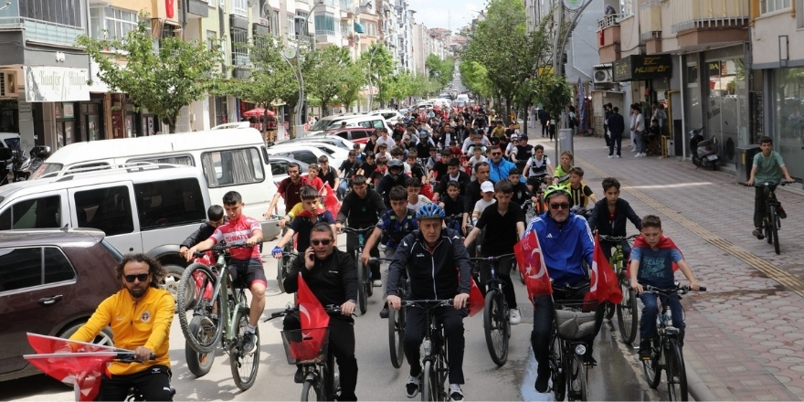 bafra-da-19-mayis-coskusu-004.jpg