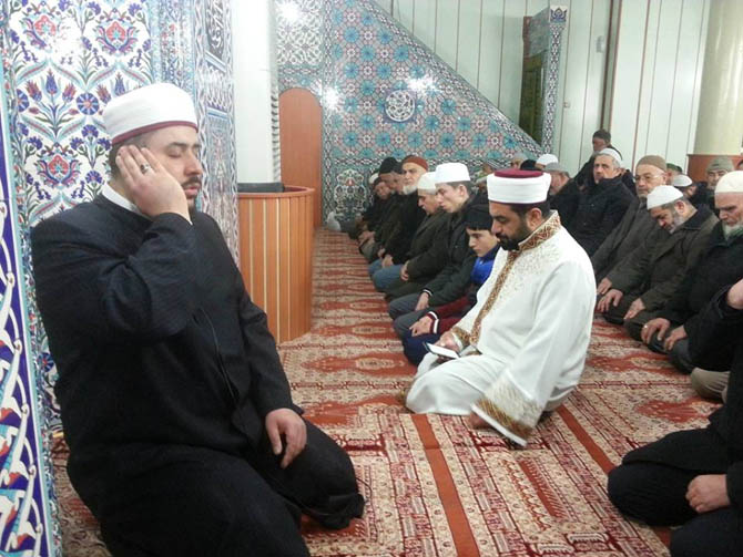 bafra-da-cuma-sabah-namazi-bulusmasi7.jpg