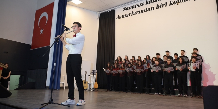 bafra-fen-lisesi-konser-003.jpg