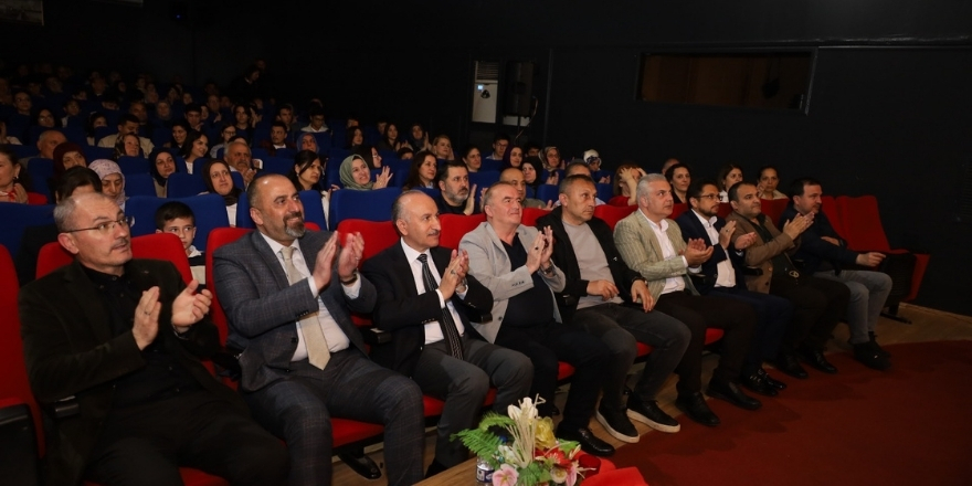 bafra-fen-lisesi-konser.jpg