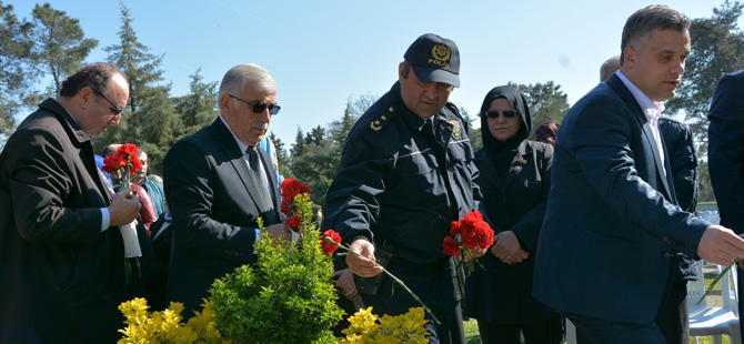 bafra-garnizon-sehitliginde-anma.jpg