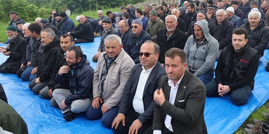 bafra-haber-igdirde-gonuller-ayni-kazanda-kaynadi-008.jpg