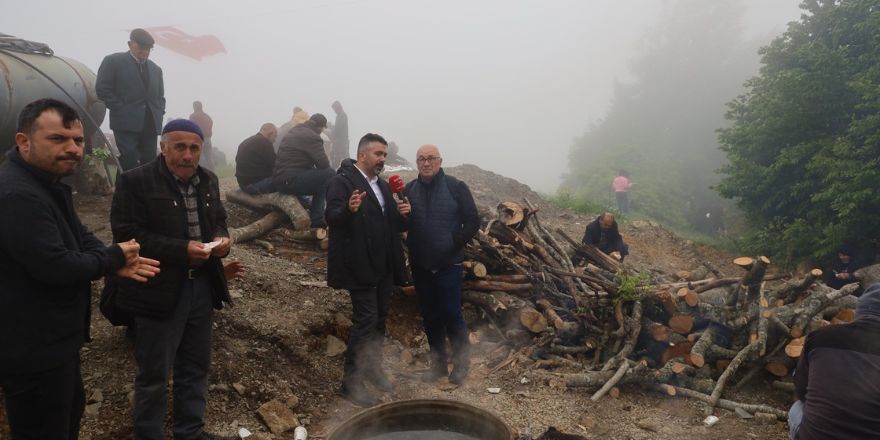 bafra-haber-igdirde-gonuller-ayni-kazanda-kaynadi-023.jpg