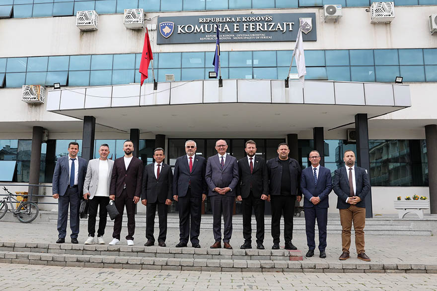 bafra-ile-ferizaj-arasinda-kardeslik-koprusu-kuruldu.jpg