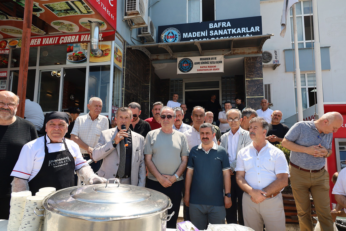 bafra-madeni-sanatkarlar-odasi-3-bin-kisiye-asure-ikram-etti-2.jpg